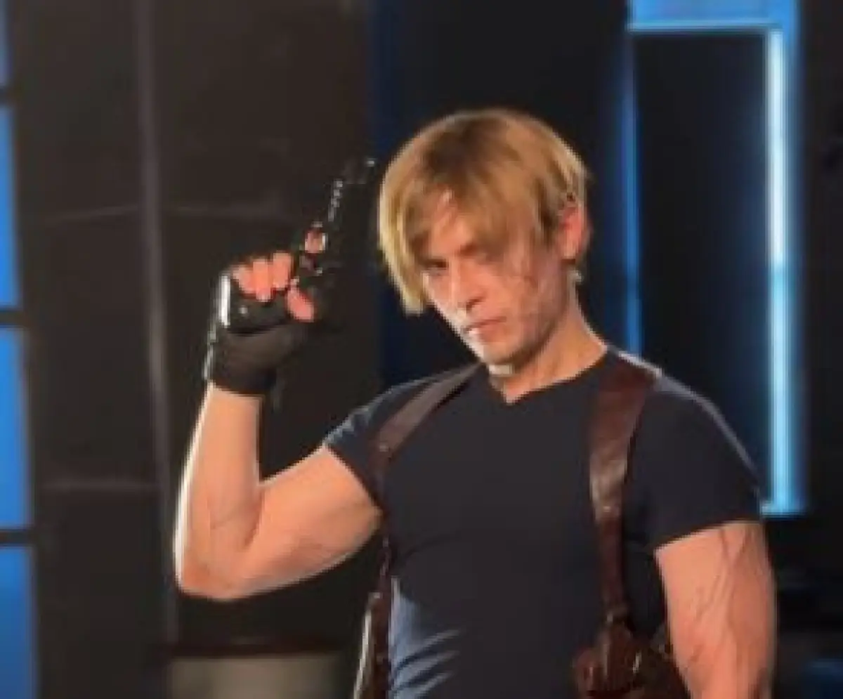 Seorang Penggemar Cosplay Jadi Leon S Kennedy Jelang Dirilisnya Resident Evil 9