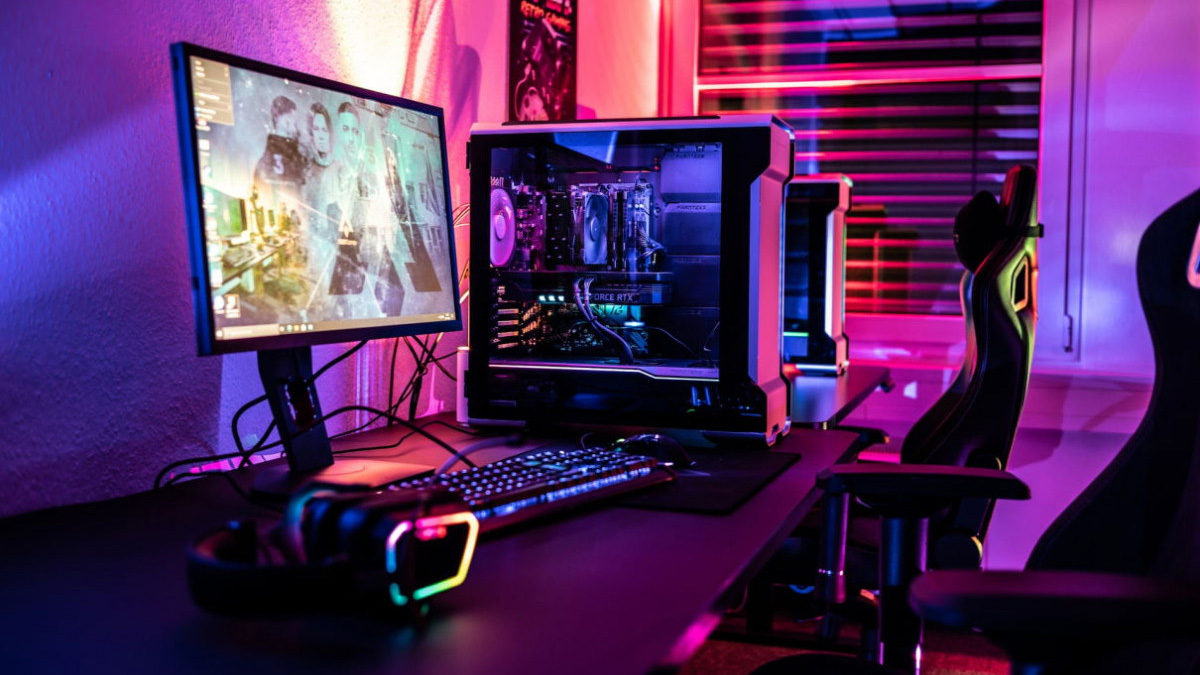 7 Pengalaman PC Gamer, Mulai dari Positif Hingga yang Bikin Kesal