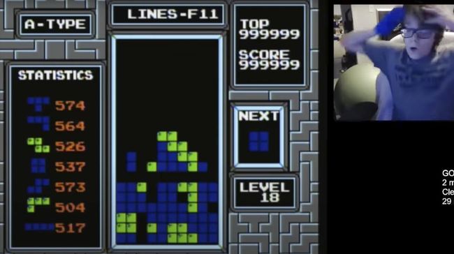 Willis Gibson (13) membuat game Tetris crash usai mencapai level yang belum pernah dicapai orang lain sebelumnya. Simak kisahnya.